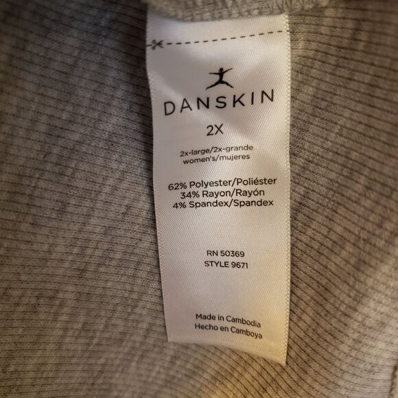 Bundle: 2 Danskin Rayon Blend Ribbed Tank Tops, 1 Grey 1 Lavender size 2X NWOT - Picture 5 of 9